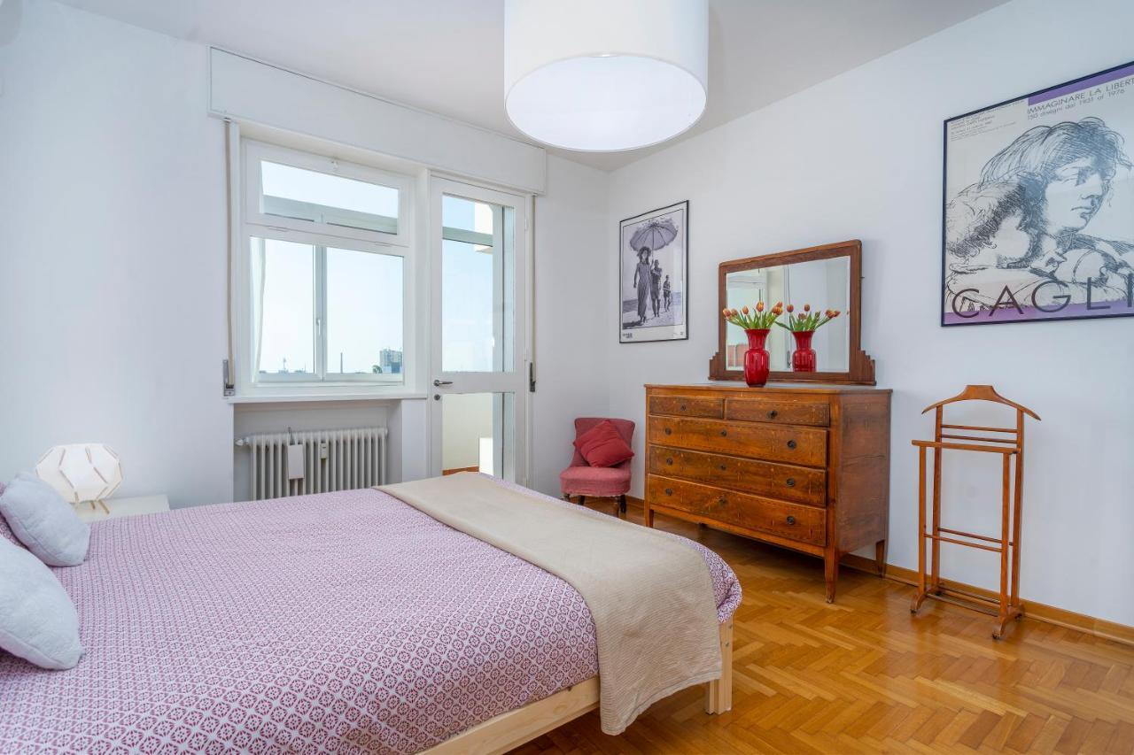 Udine Viale Venezia Huge Red Apartment Exterior foto