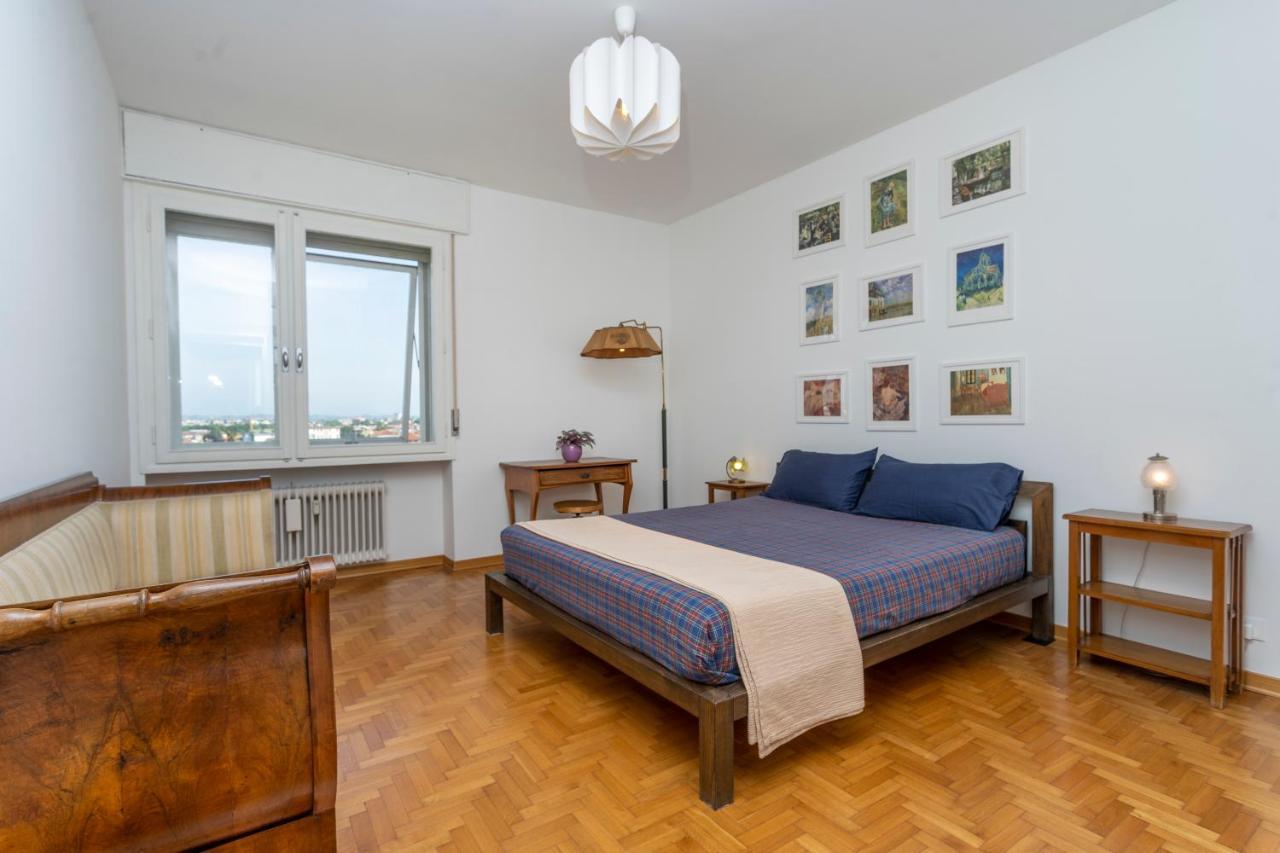 Udine Viale Venezia Huge Red Apartment Exterior foto